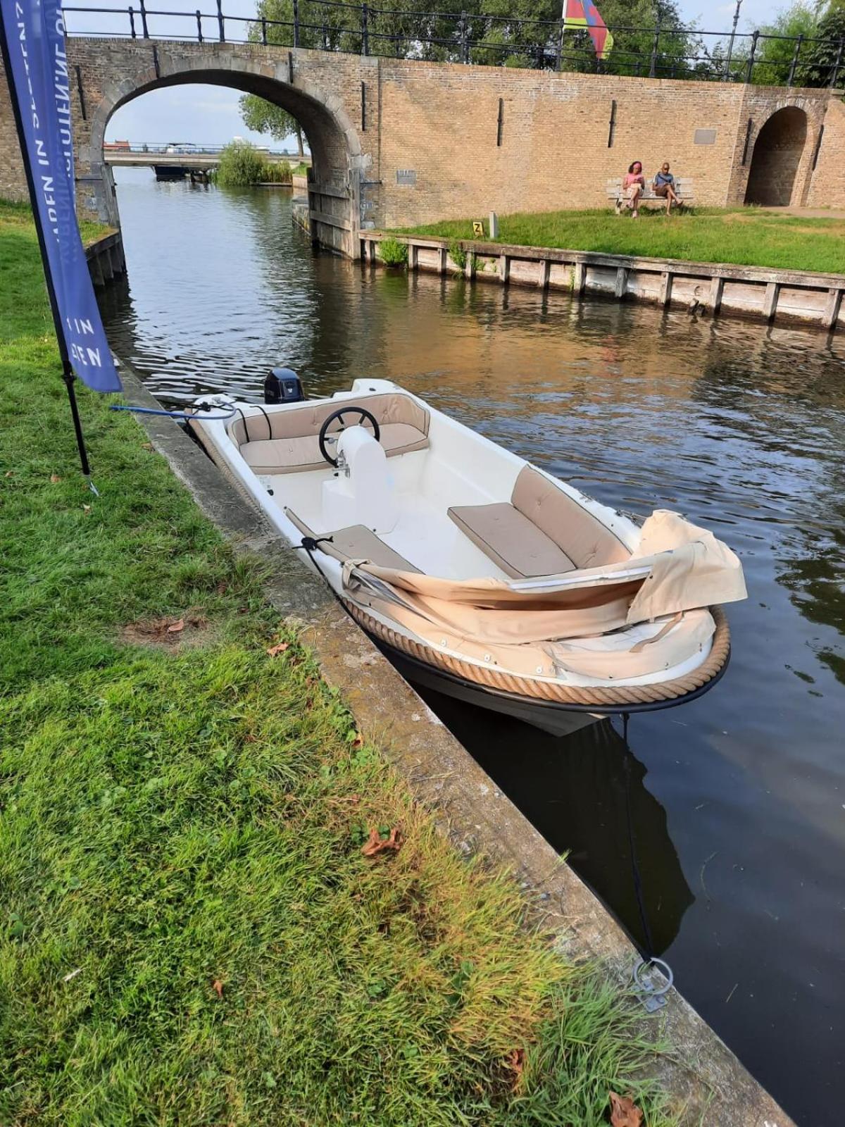 Stedswal 3* Sloten (Friesland)